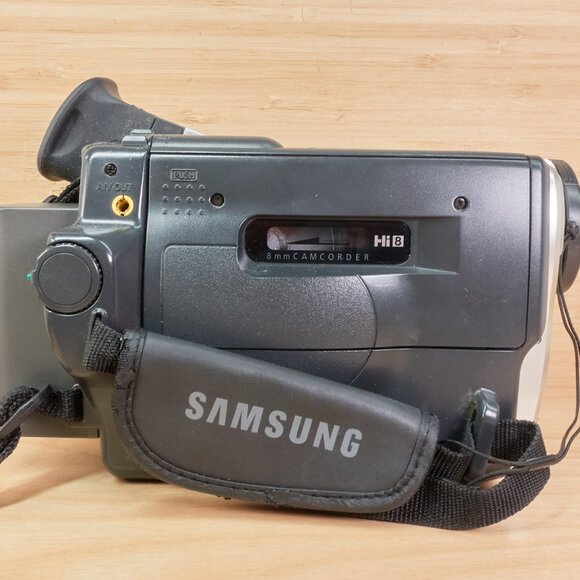 Vintage Samsung SCL610 Hi8 Camcorder / NTSC / Tested & Working - Picture 7 of 8